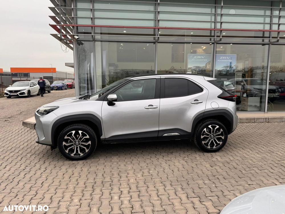 Toyota Yaris 1.5 VVT-i HSD Dynamic Plus - 6