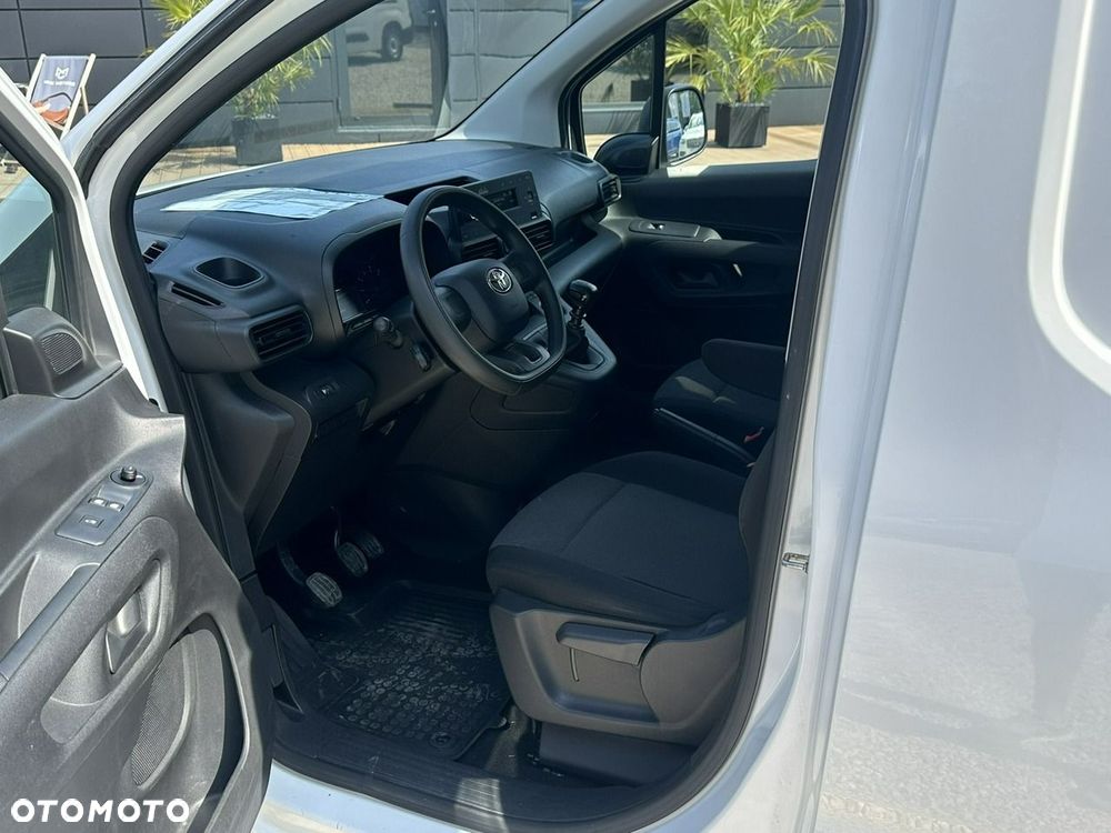 Toyota Proace City - 12