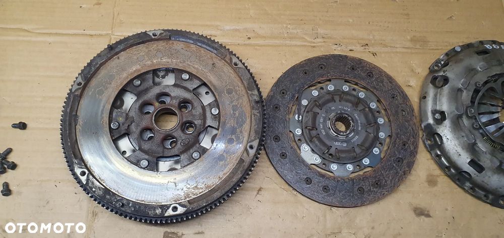 Sprzęgło tarcza docisk koło dwumas VW Passat B6 2.0 TDI 03G105266BC - 3