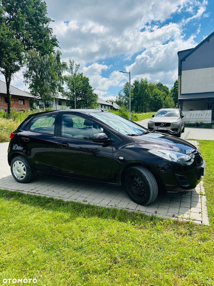 Mazda 2 - 3