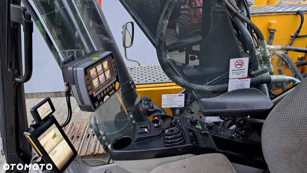 Volvo EC220EL - 8