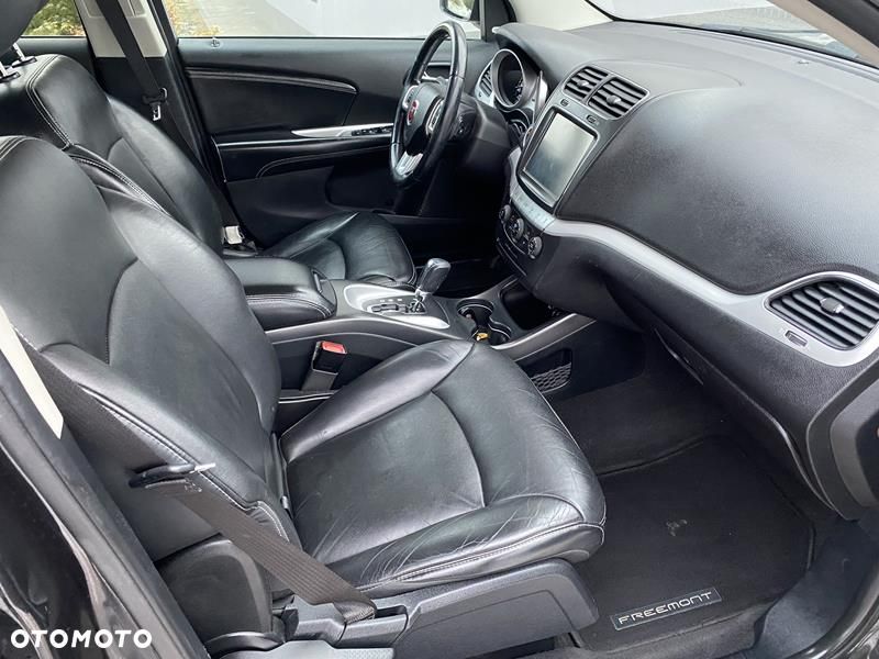 Fiat Freemont 2.0 Multijet Black Code AWD - 13