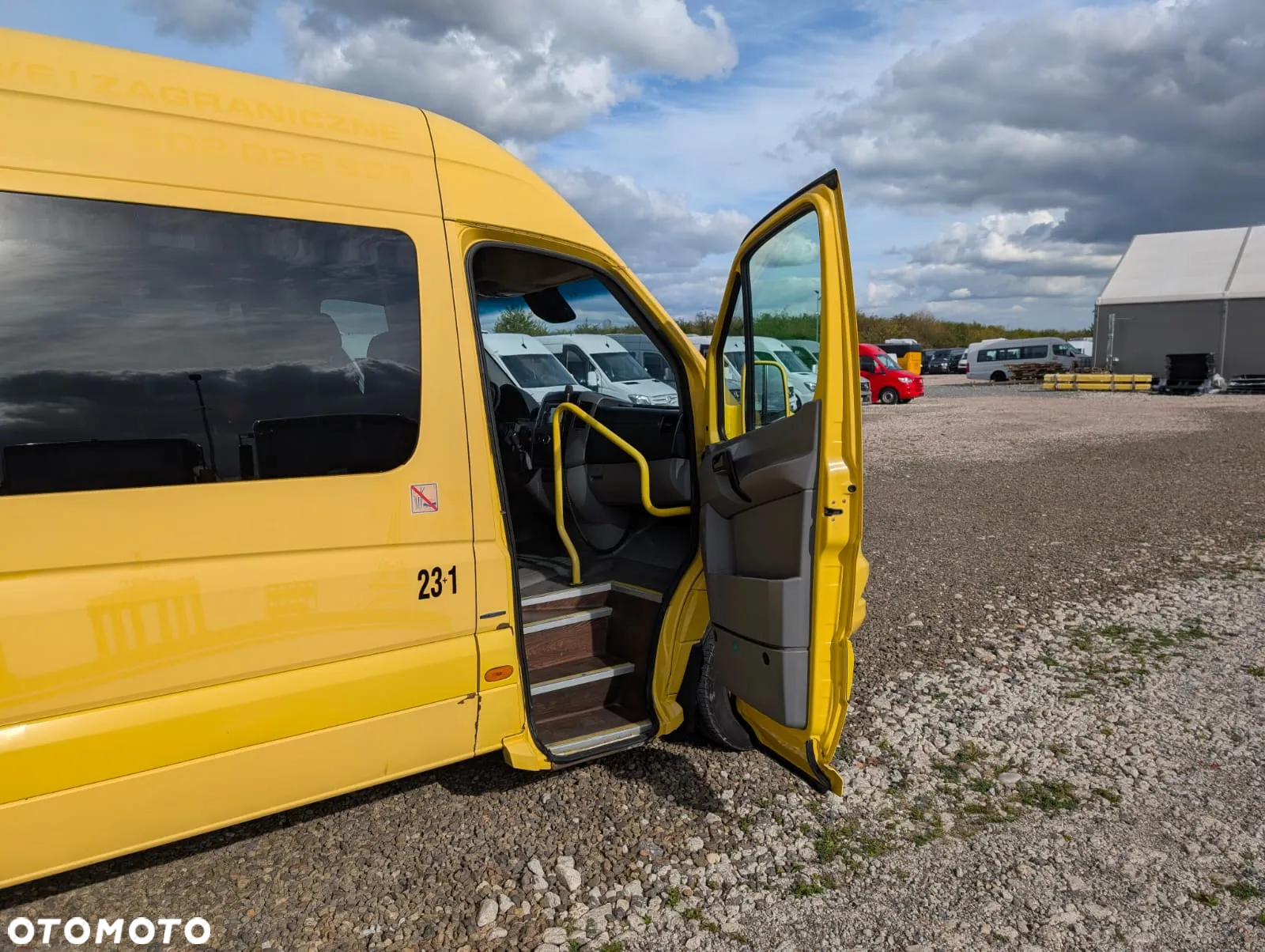 Mercedes-Benz Sprinter 519 - 13