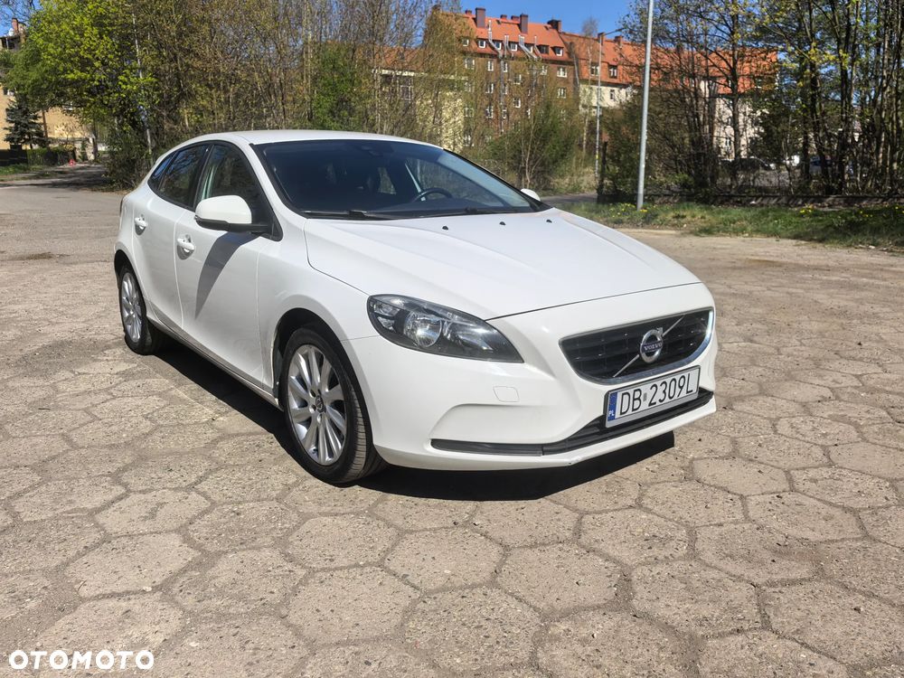 Volvo V40 D2 - 12