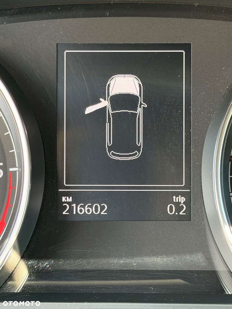 Volkswagen Golf 1.6 TDI BlueMotion Technology Comfortline - 9