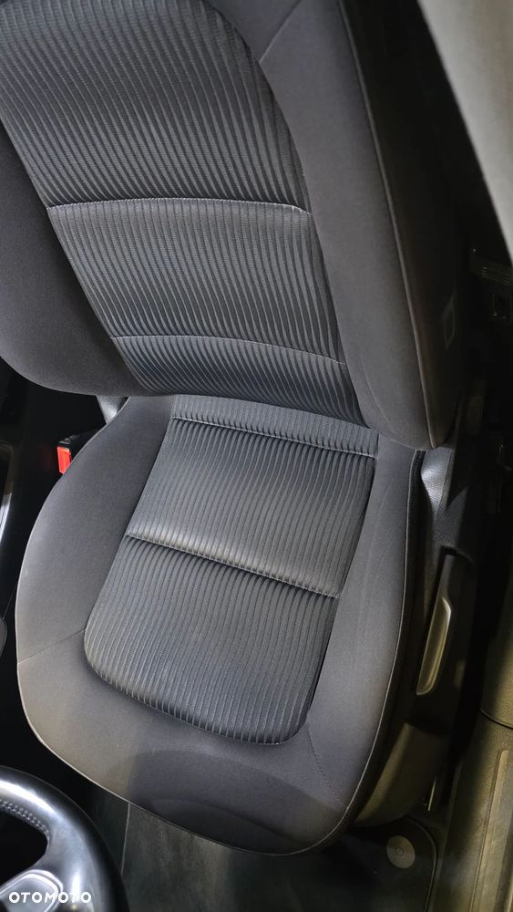 Audi A4 Avant 2.0 TDI 120g DPF Attraction - 23