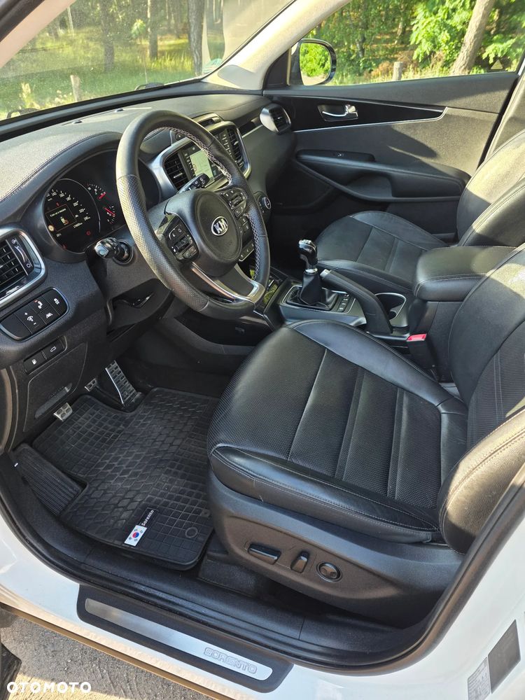 Kia Sorento - 14