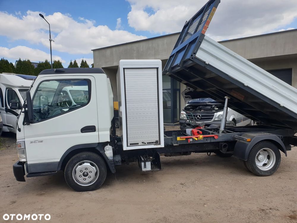 Mitsubishi FUSO FB83 - 5