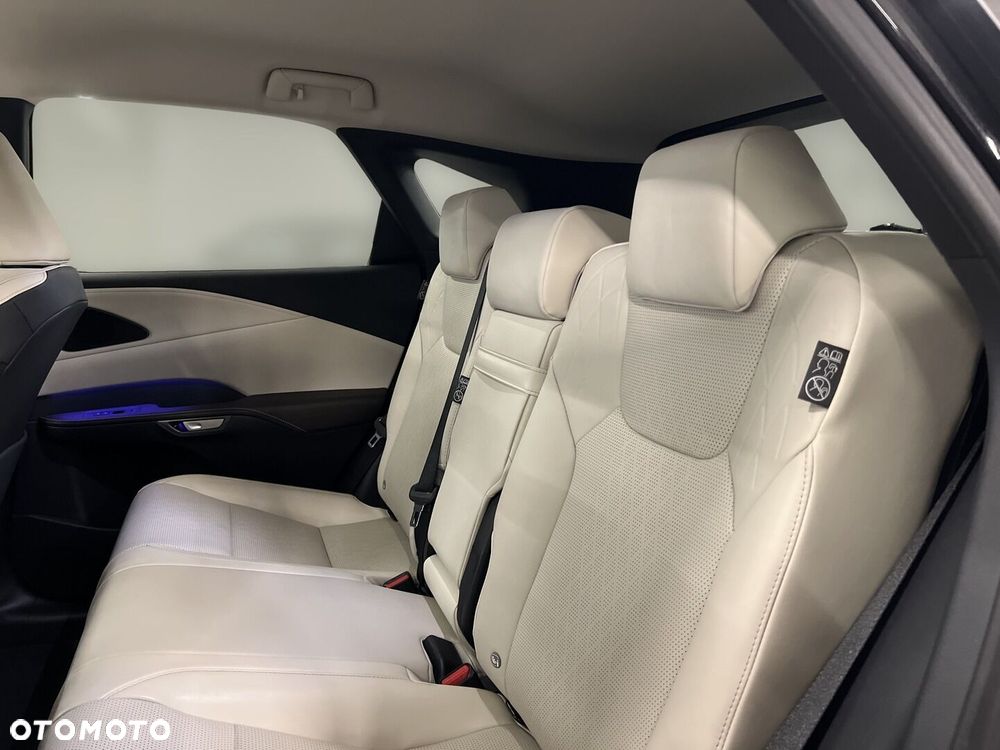 Lexus RX - 12