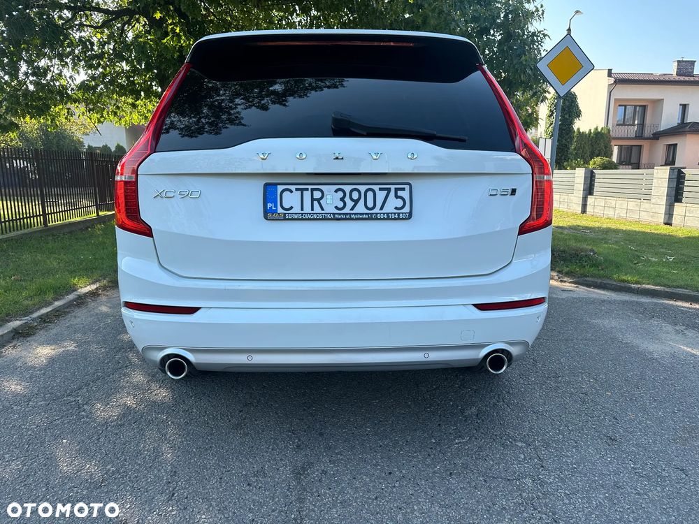 Volvo XC 90 D5 AWD Momentum - 4