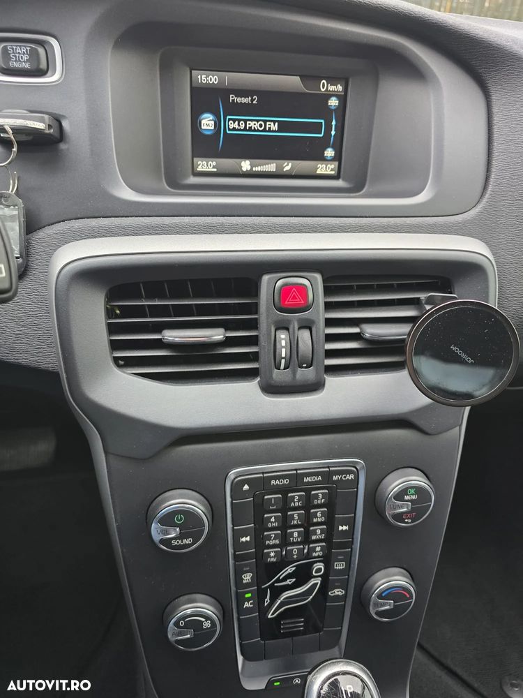 Volvo V40 D2 ECO Aut. Summum - 20