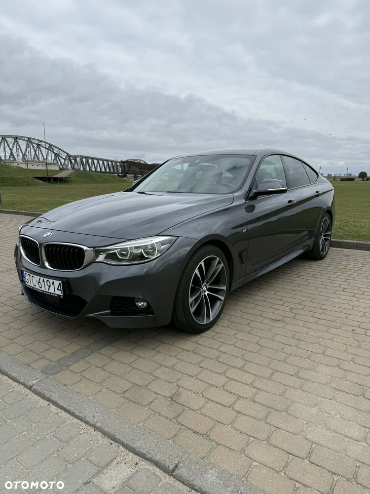 BMW Seria 3 330i M Sport - 1