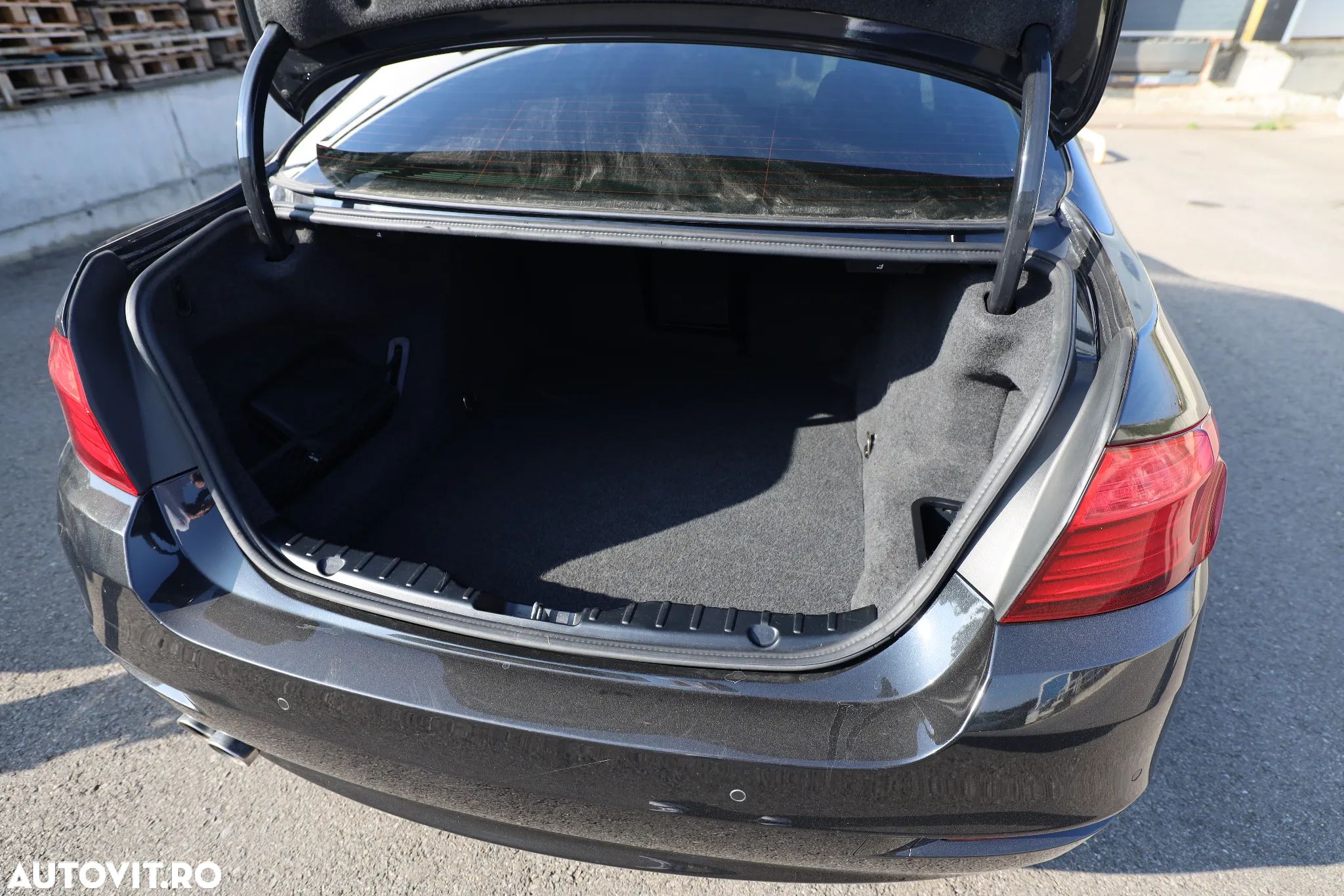 BMW Seria 5 520d xDrive AT - 1