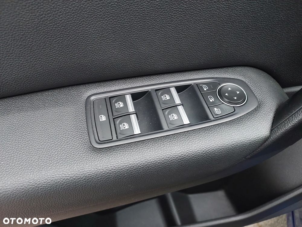 Renault Captur E-TECH 160 INTENS - 11