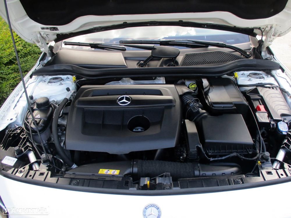 Mercedes-Benz GLA 180 d 7G-DCT Style - 40
