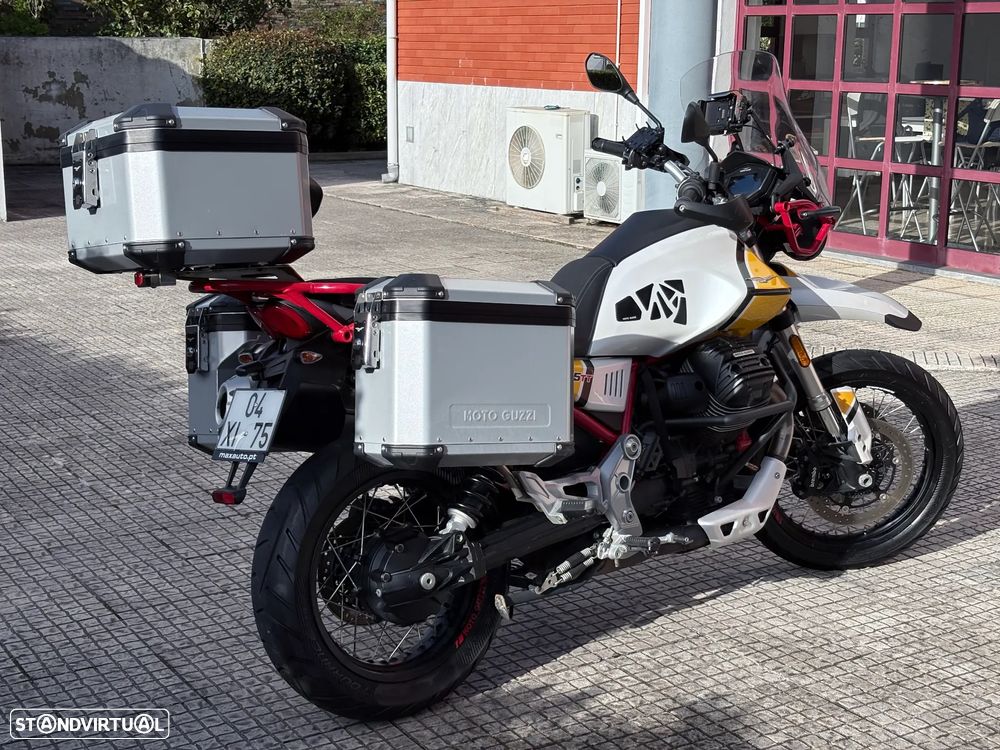 Moto Guzzi V85 TT - 23