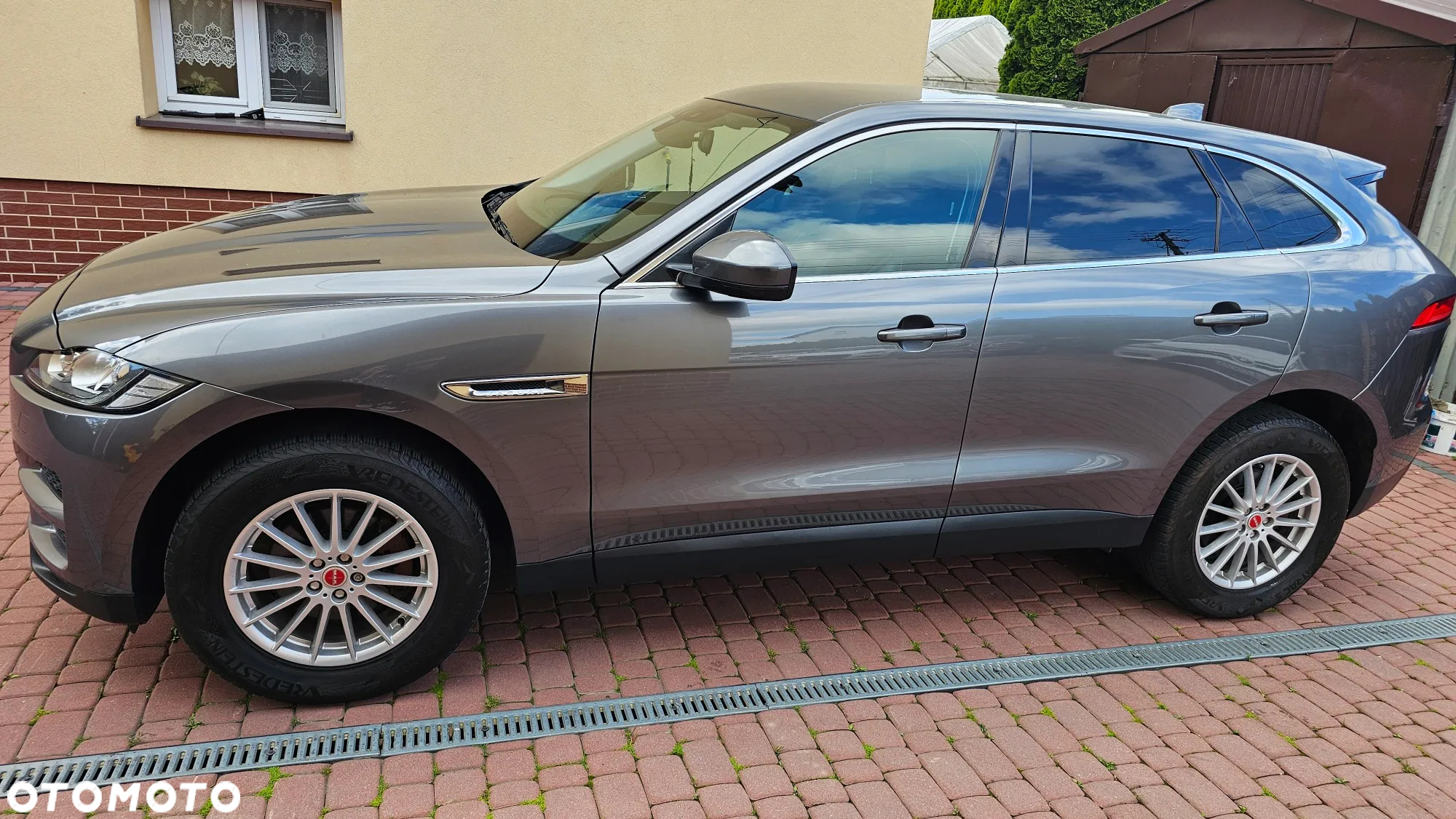 Jaguar F-Pace 2.0 i4D AWD Prestige - 3