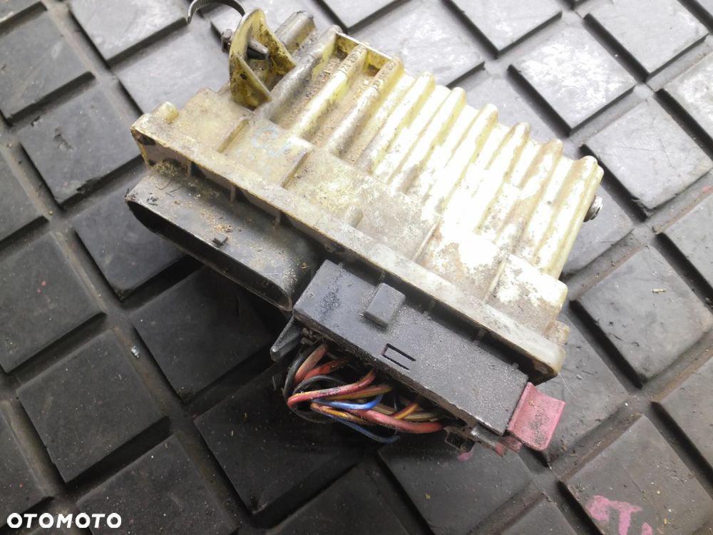 MODUŁ STEROWNIK WENTYLATORÓW 24410130 Opel Zafira 2.0 DTI + WTYCZKI INSTALACJA POSIADAM 5 SZT - 7