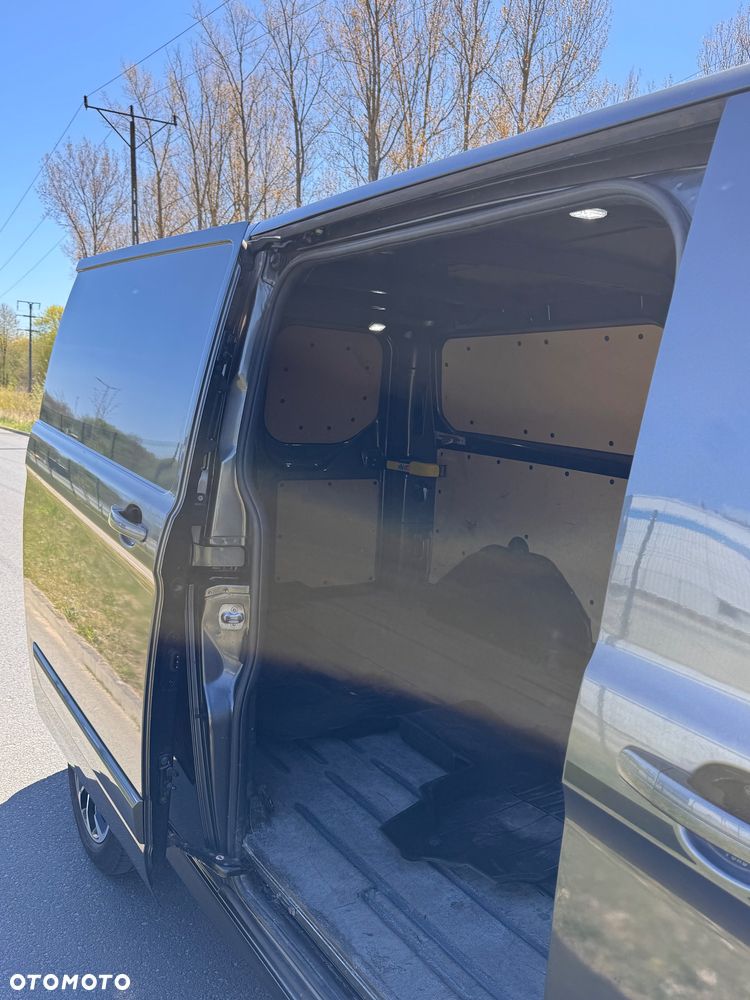 Ford Transit Custom - 13