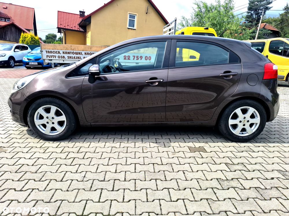 Kia Rio - 29