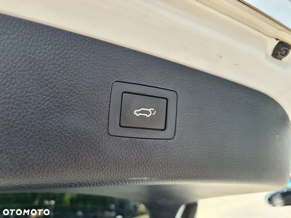 Hyundai i40 1.7 CRDi Premium - 40