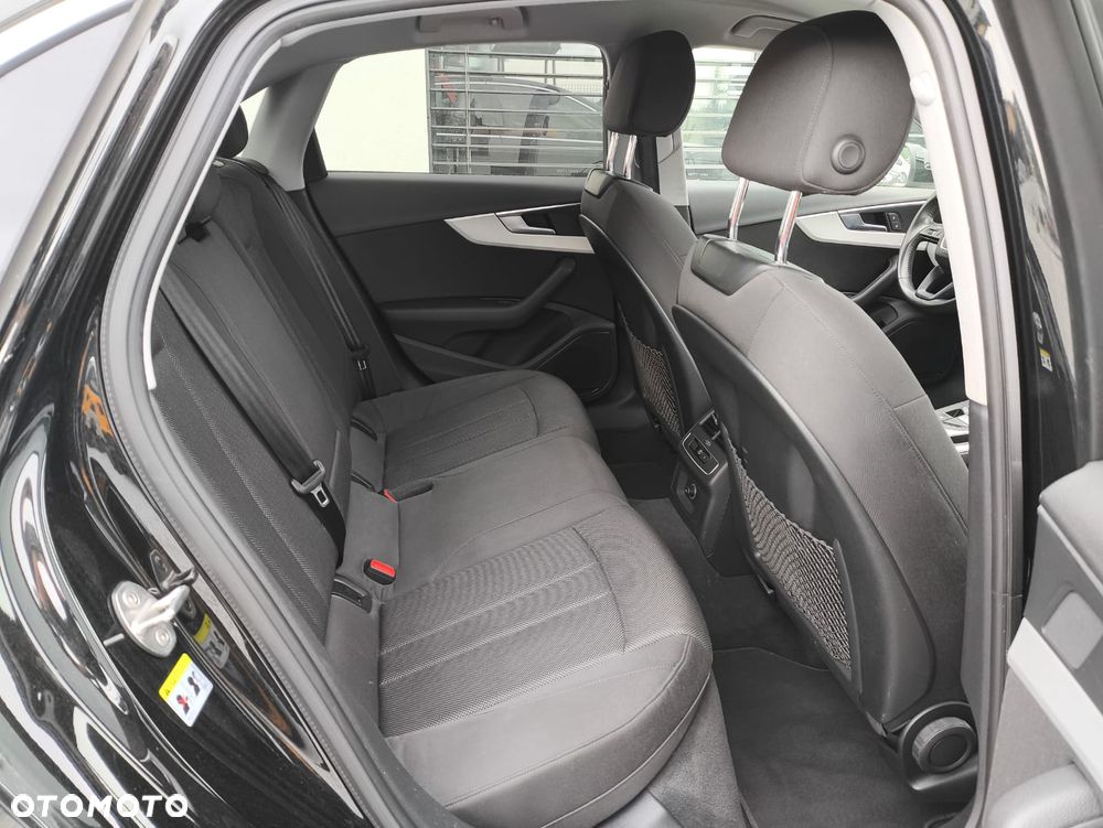 Audi A4 Limousine 35 TDI S tronic design - 25