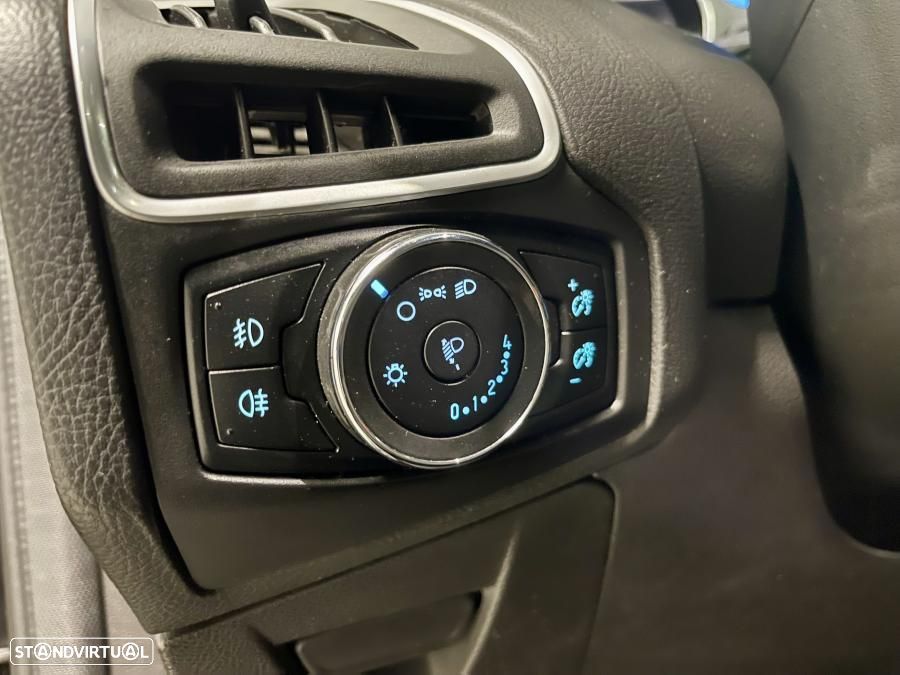 Ford Focus 1.0 SCTi Titanium Best - 10