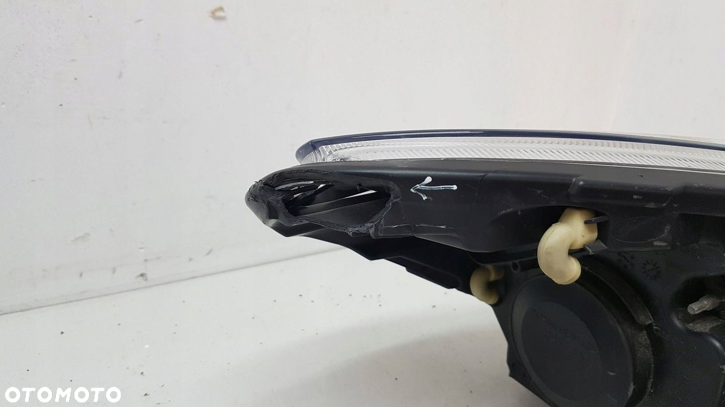 FORD FIESTA MK8 LAMPA LEWY PRZÓD EU - 6