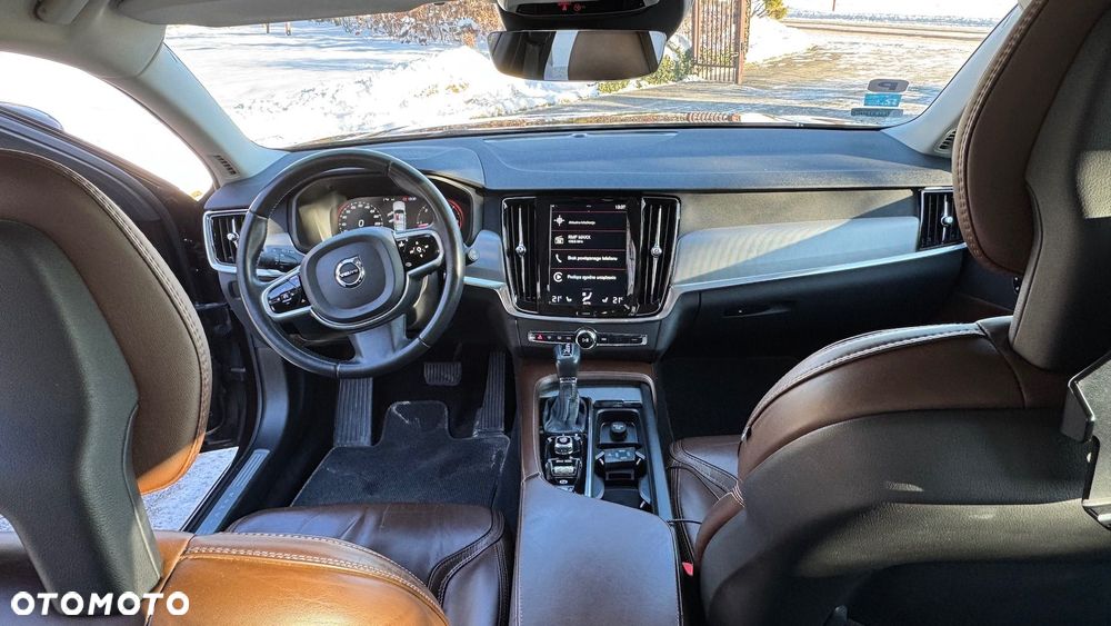 Volvo V90 Cross Country D4 AWD Pro - 9