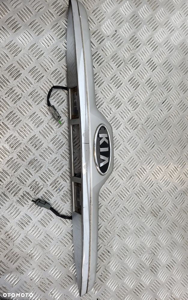 Kia Sportage II Blenda Klapy Bagażnika - 1