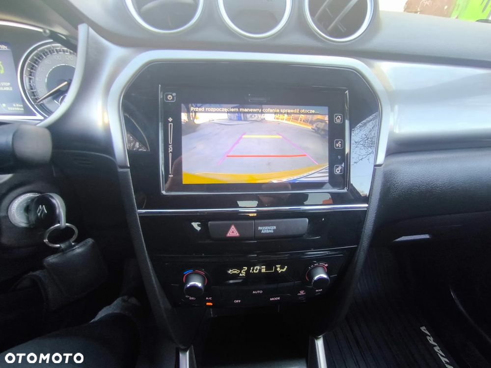 Suzuki Vitara 1.4 Boosterjet Premium 2WD - 16