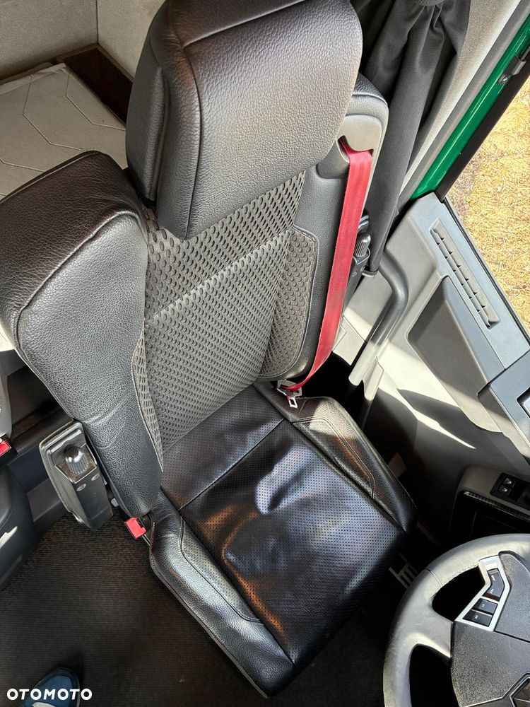 Renault T480 HIGH SLEPER CAB - 17