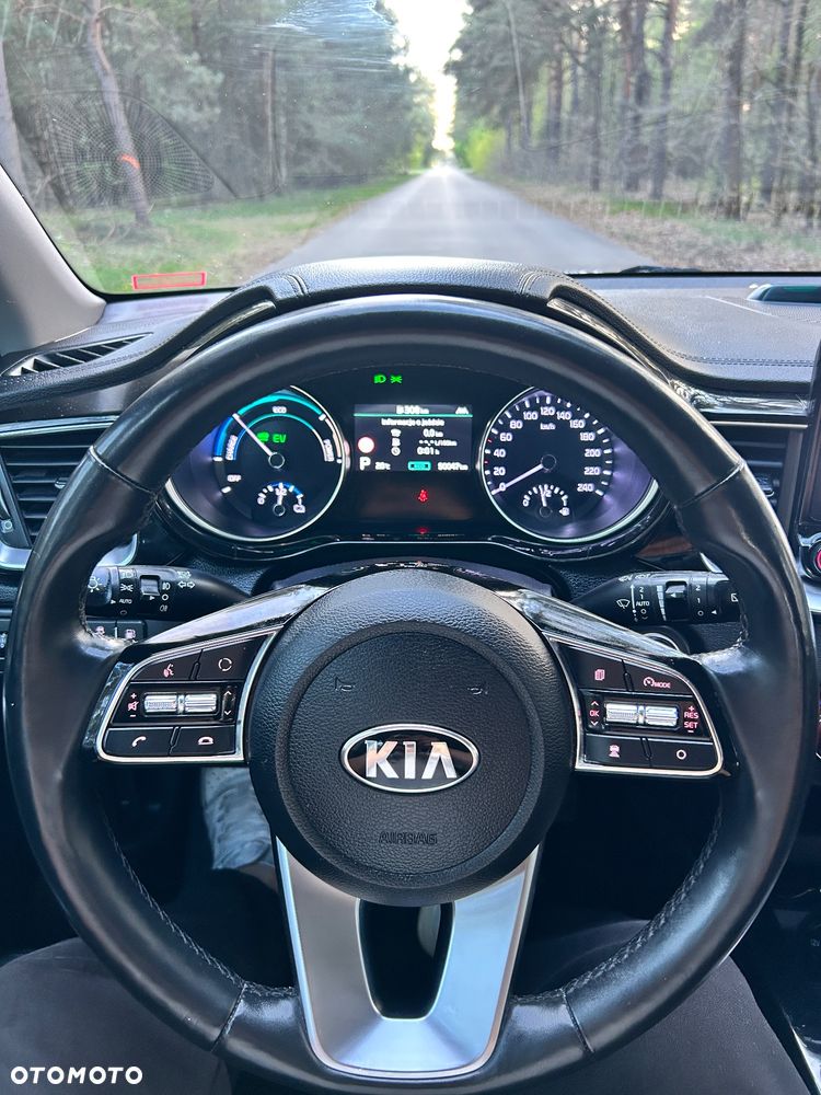 Kia XCeed - 12