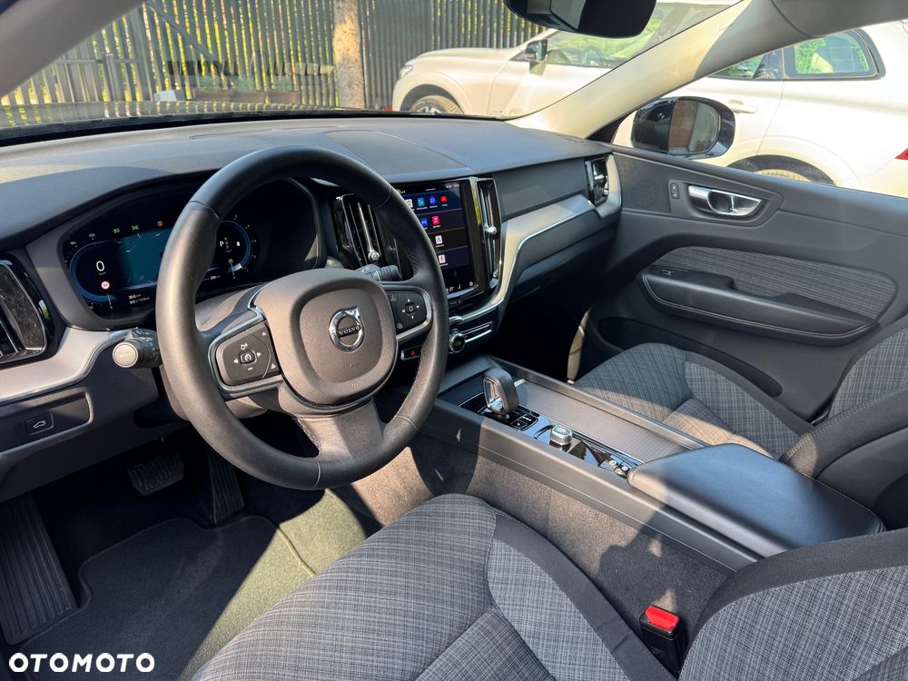 Volvo XC 60 B4 D Core - 12