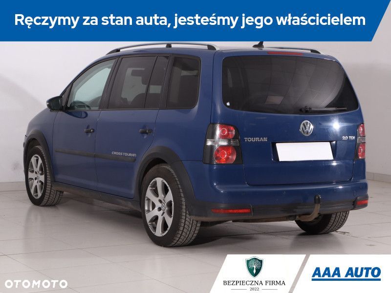 Volkswagen Touran - 6