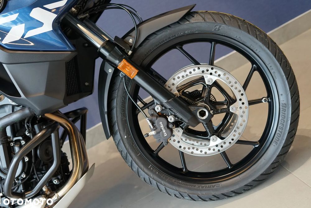 BMW F - 26