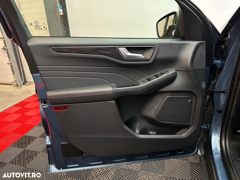 Ford Kuga 2.5 Duratec FHEV ST-LINE - 22