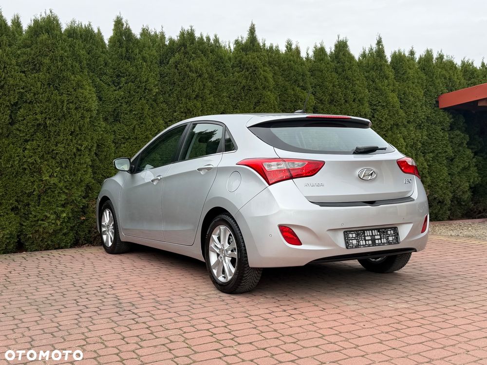 Hyundai i30 1.4 Fifa World Cup Edition - 16