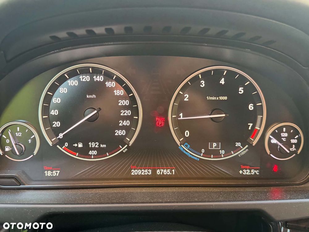 BMW X5 xDrive35i - 26