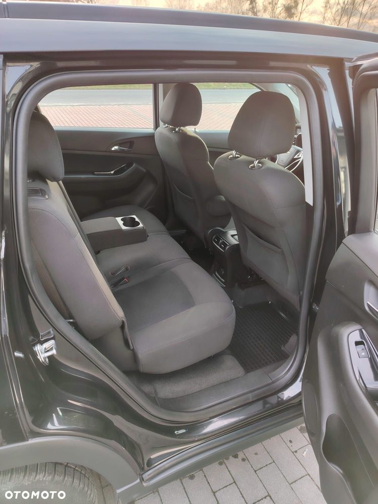 Chevrolet Orlando - 11