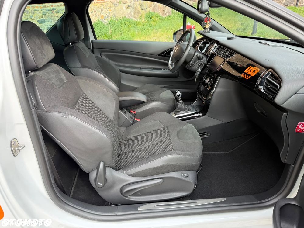 DS Automobiles DS 3 - 10