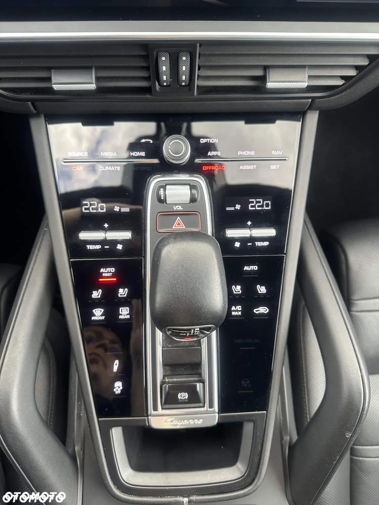 Porsche Cayenne Standard - 23