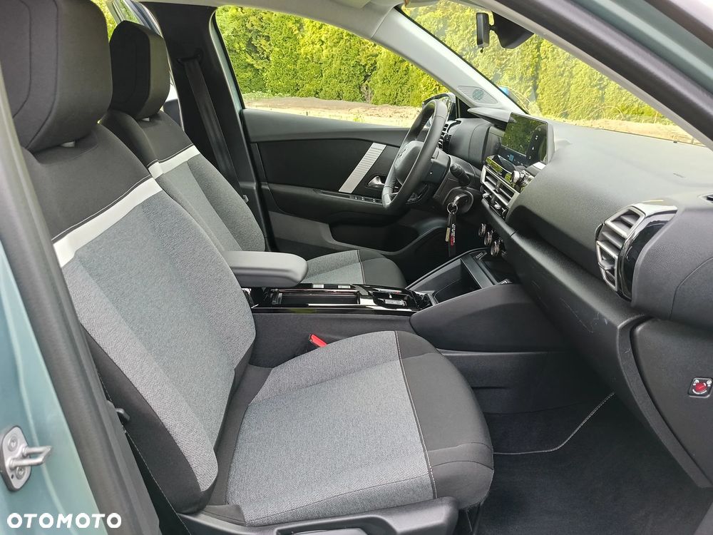 Citroën C4 e-C4 136 SHINE - 11