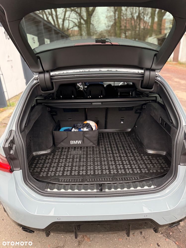 BMW Seria 3 330i xDrive - 14