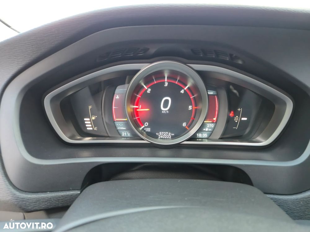 Volvo V40 D2 Kinetic - 7