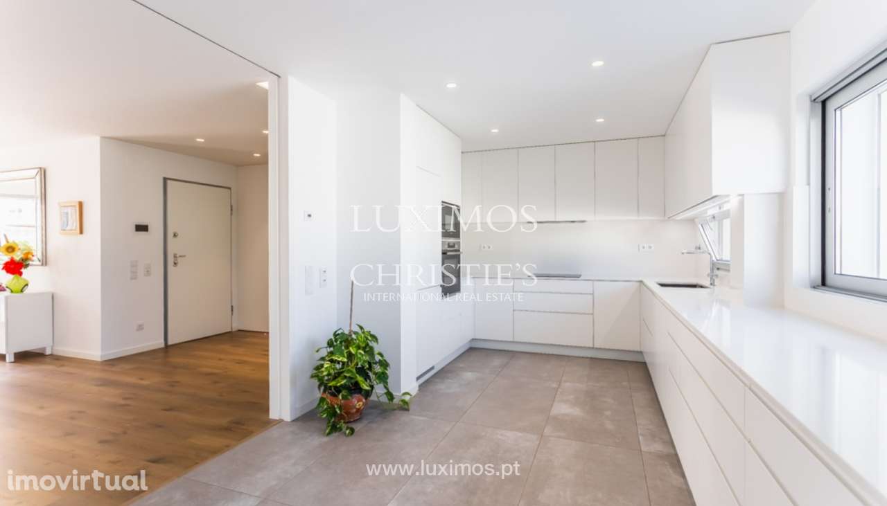 Contemporânea Moradia T2 com terraço e garagem em Lagos, Algarve - Grande imagem: 4/26