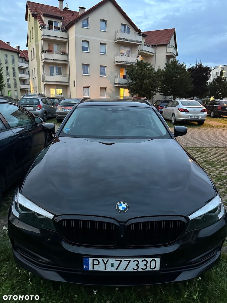 BMW Seria 5 520d Luxury Line - 4