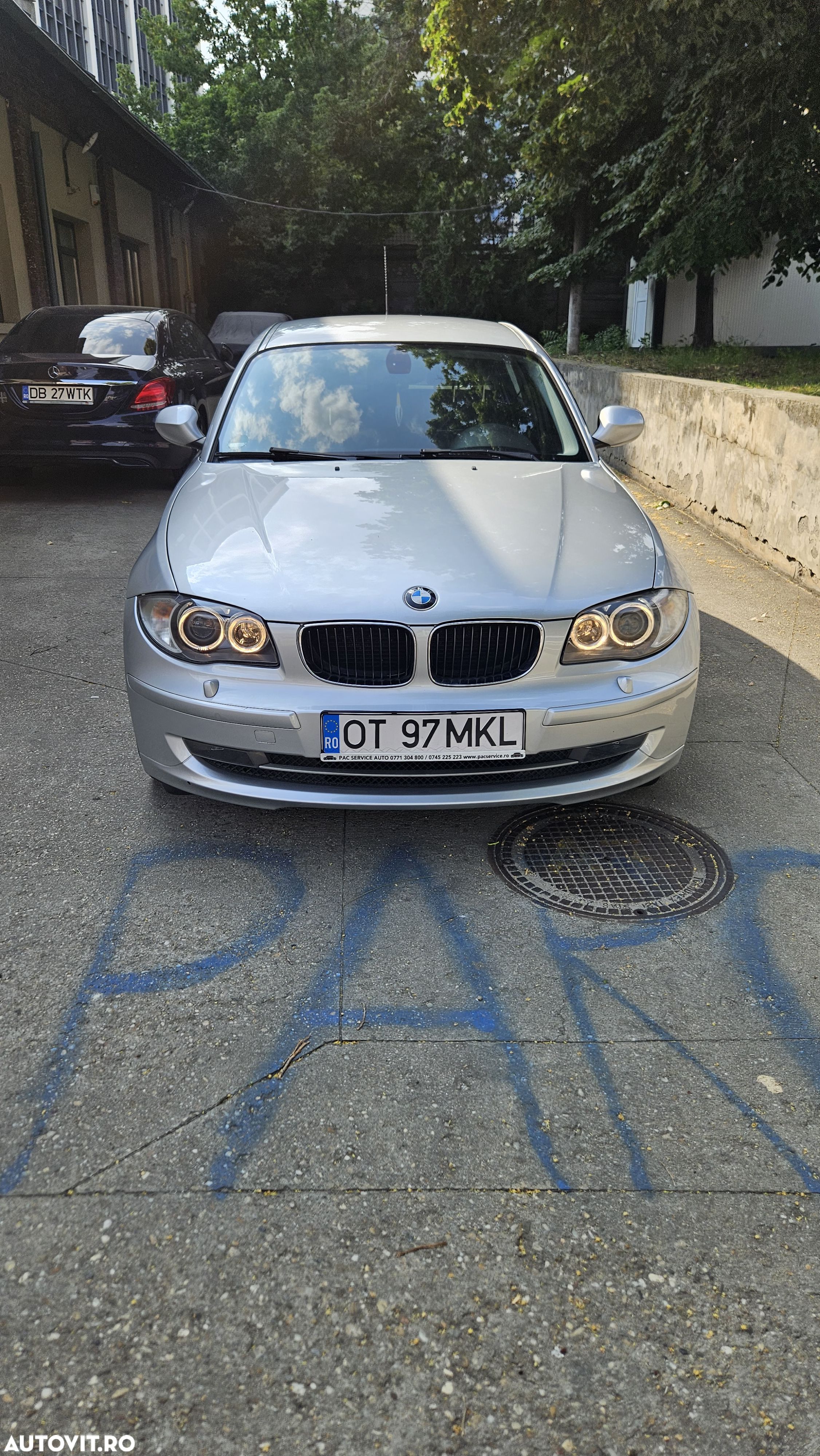 BMW Seria 1 116i - 1