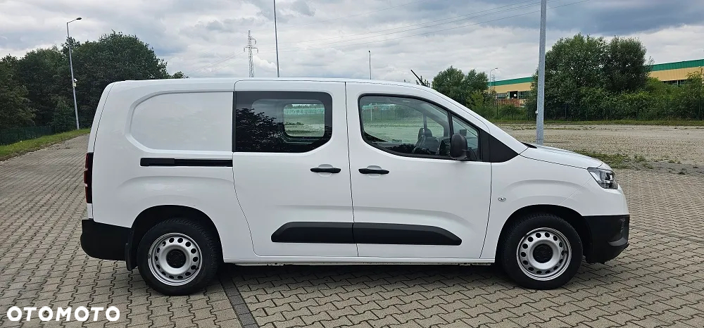Toyota Proace City 1.5 D-4D Long 2,3t Active (bryg.) - 4