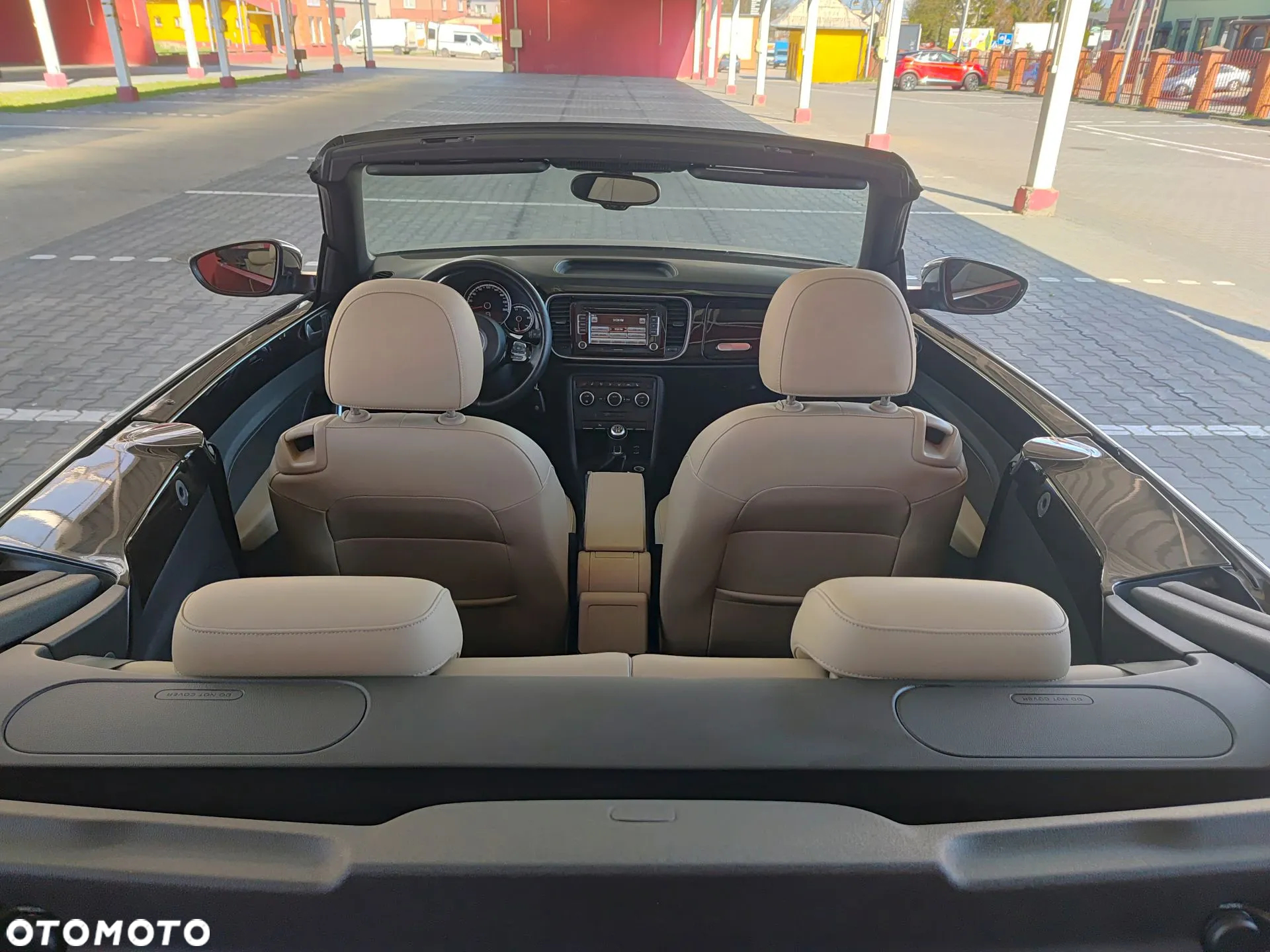 Volkswagen Beetle The Cabriolet 1.6 TDI BlueMotion Technology 50s - 25